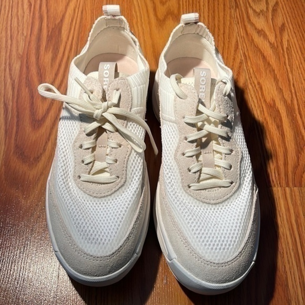 Sorel Ona 503 Low Top Sneakers. NEW